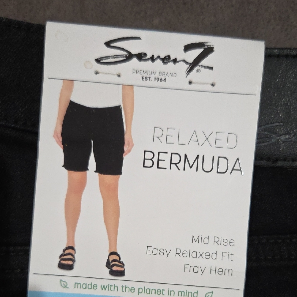 Seven7 Women's Relaxed Black Bermuda Shorts